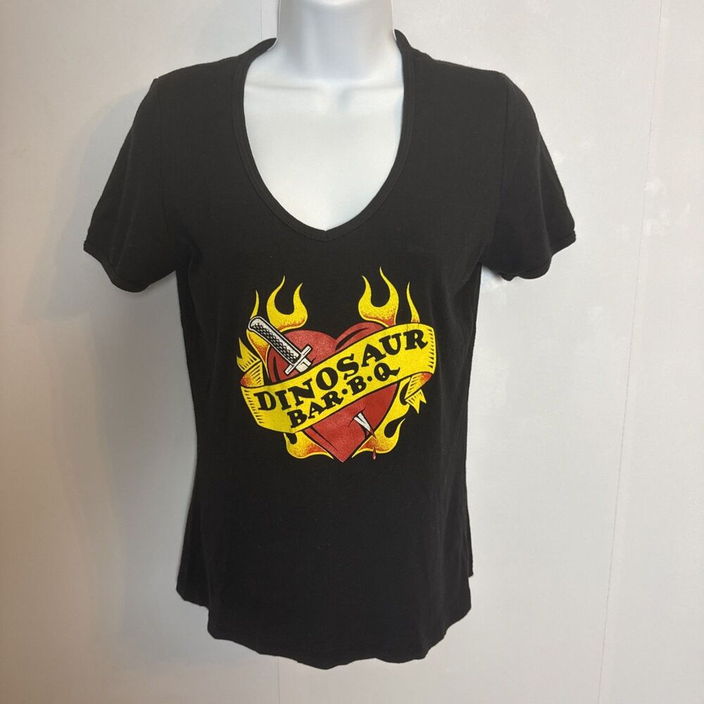 Vintage 90’s Dinosaur BBQ Women’s V-Neck T-shirt Deadstock Biker Graphic tee‎